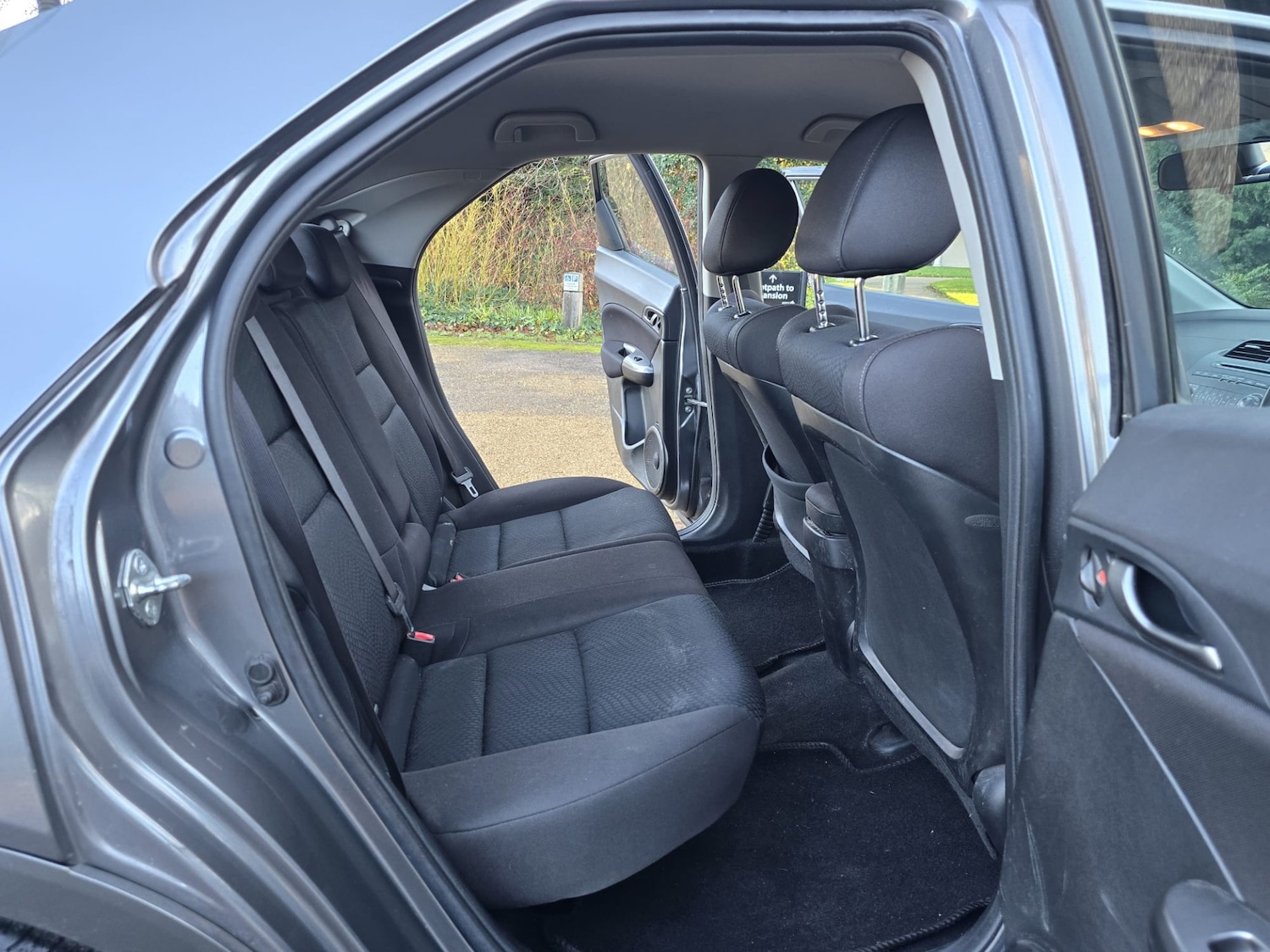 Used Honda Civic 2011 for sale - 76817481: Photo 34