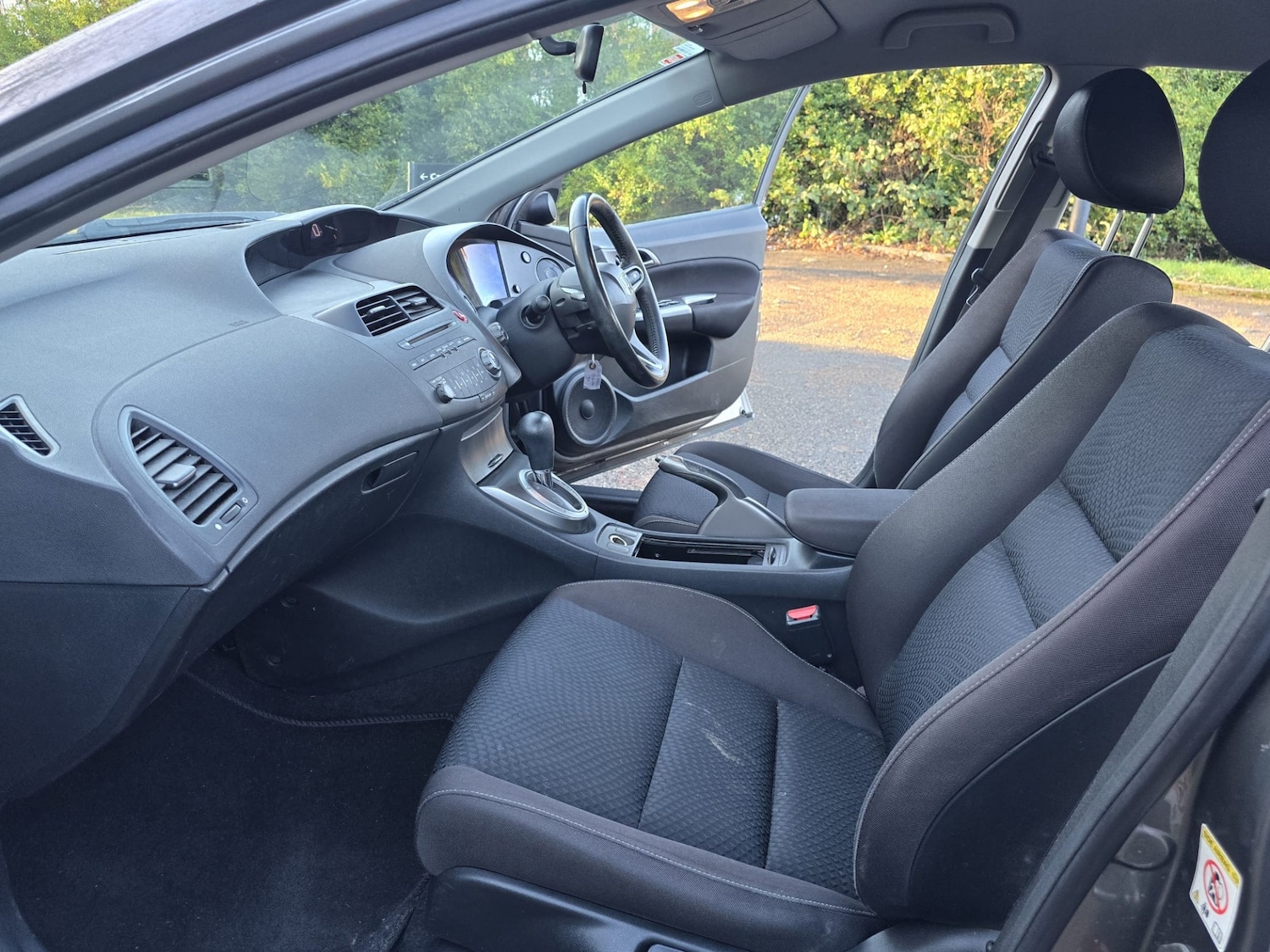 Used Honda Civic 2011 for sale - 76817481: Photo 37