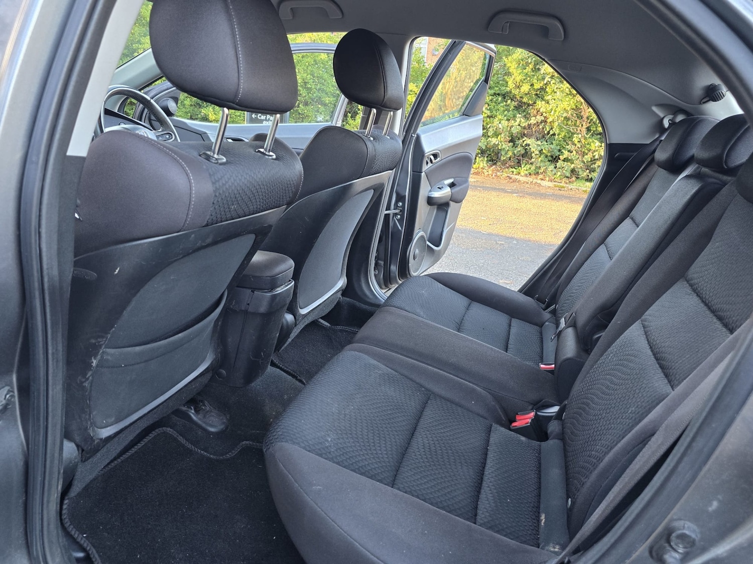 Used Honda Civic 2011 for sale - 76817481: Photo 40