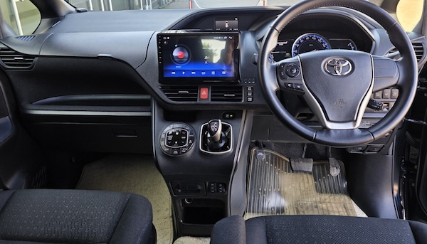 Used Toyota Voxy 2015 for sale - 74446391: Photo 15