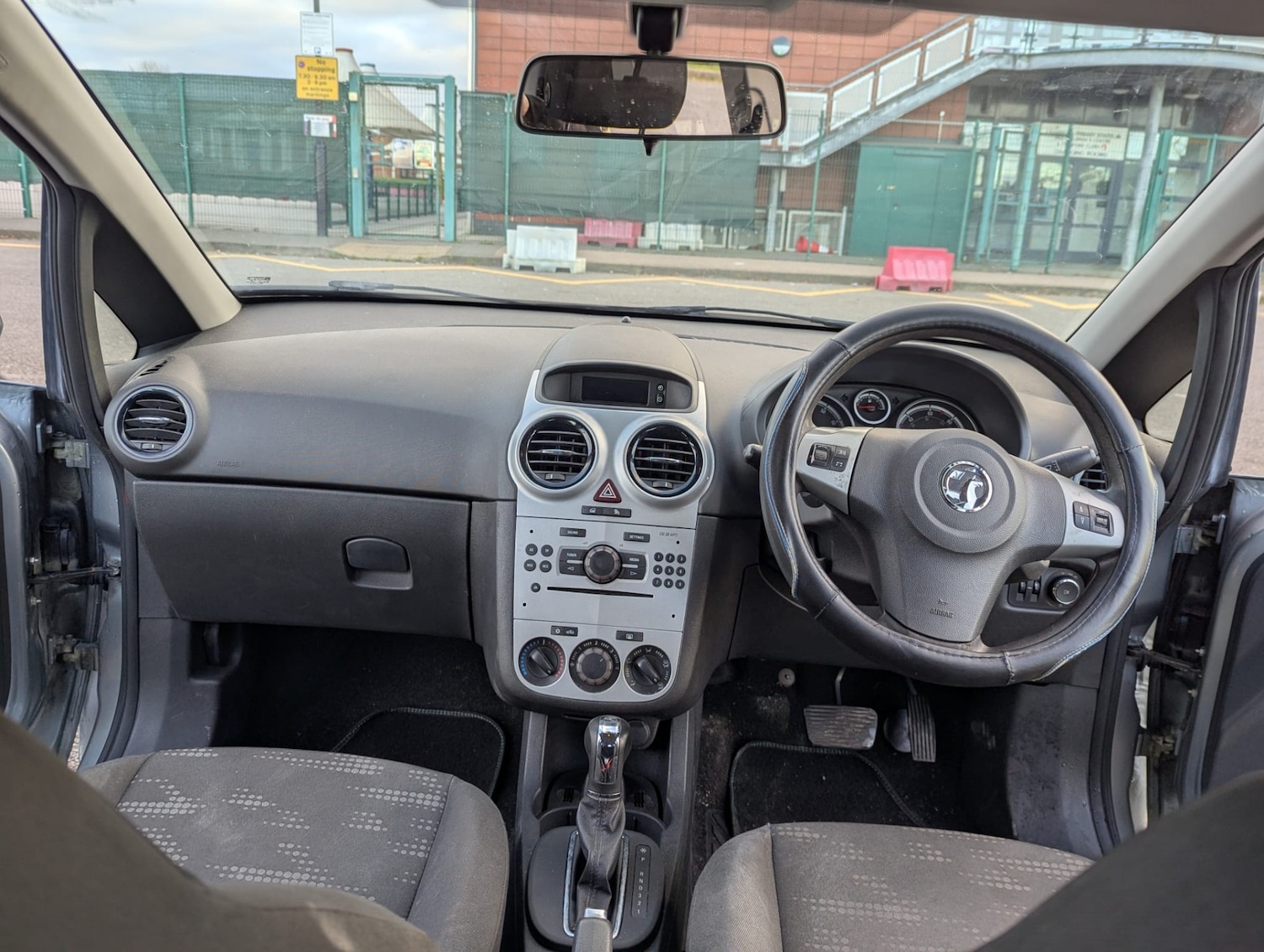 Used Vauxhall Corsa 2013 for sale - 77053538: Photo 25