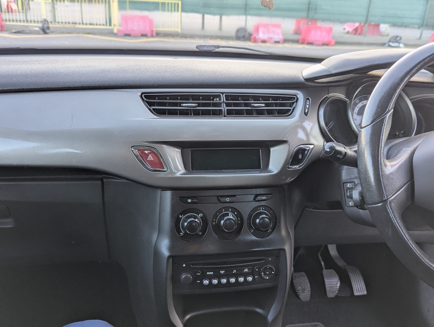 Used Vauxhall Corsa 2013 for sale - 77053538: Photo 27