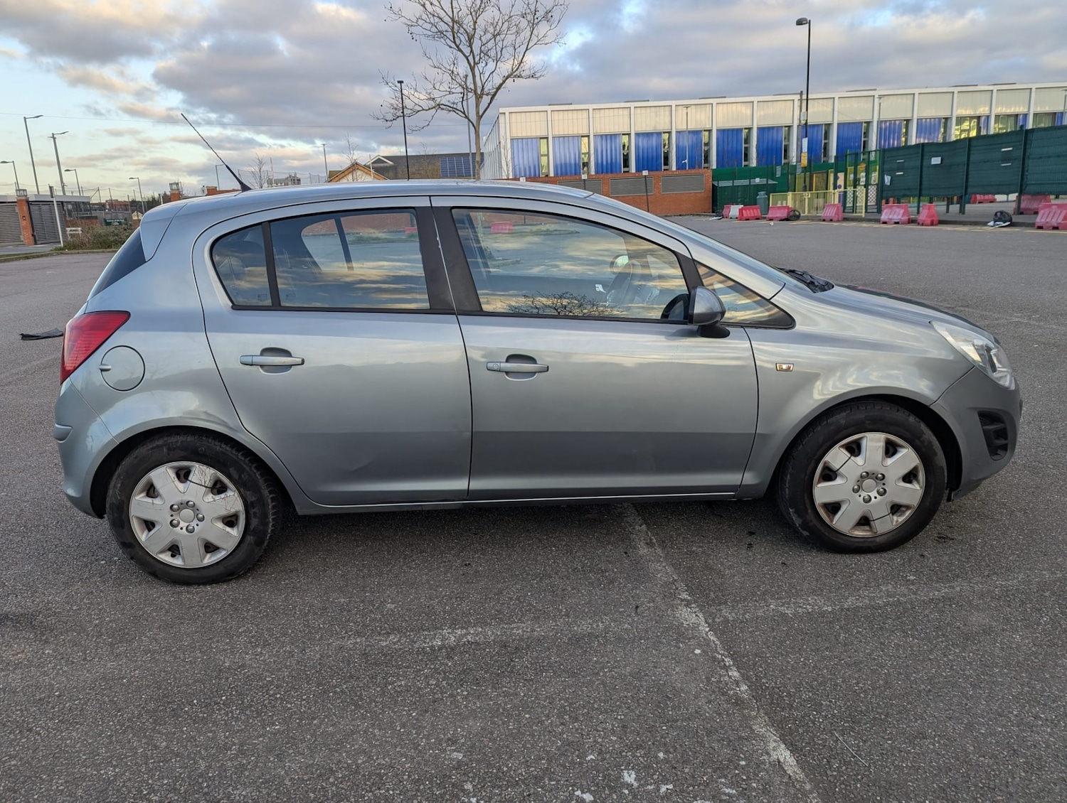 Used Vauxhall Corsa 2013 for sale - 77053538: Photo 4