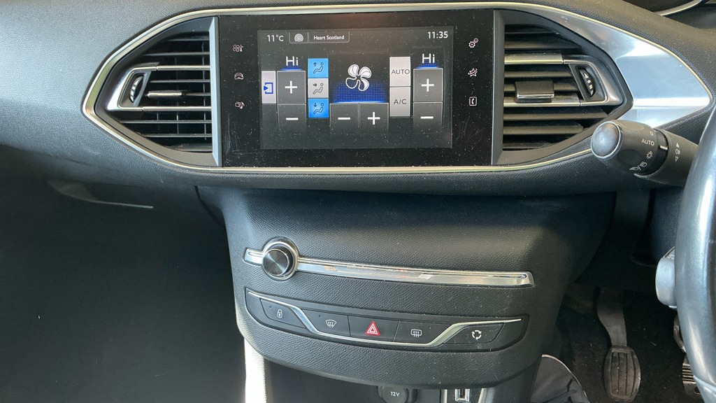 Used Peugeot 308 2015 for sale - 76335017: Photo 10