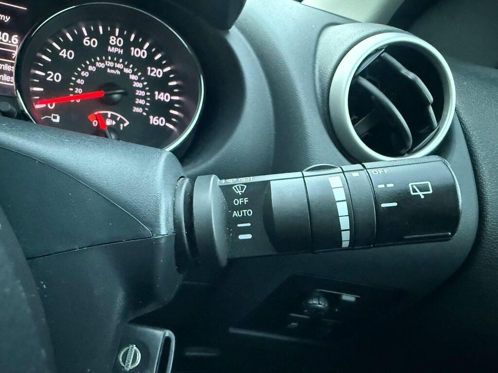 Used Nissan Qashqai 2011 for sale - 77213559: Photo 32