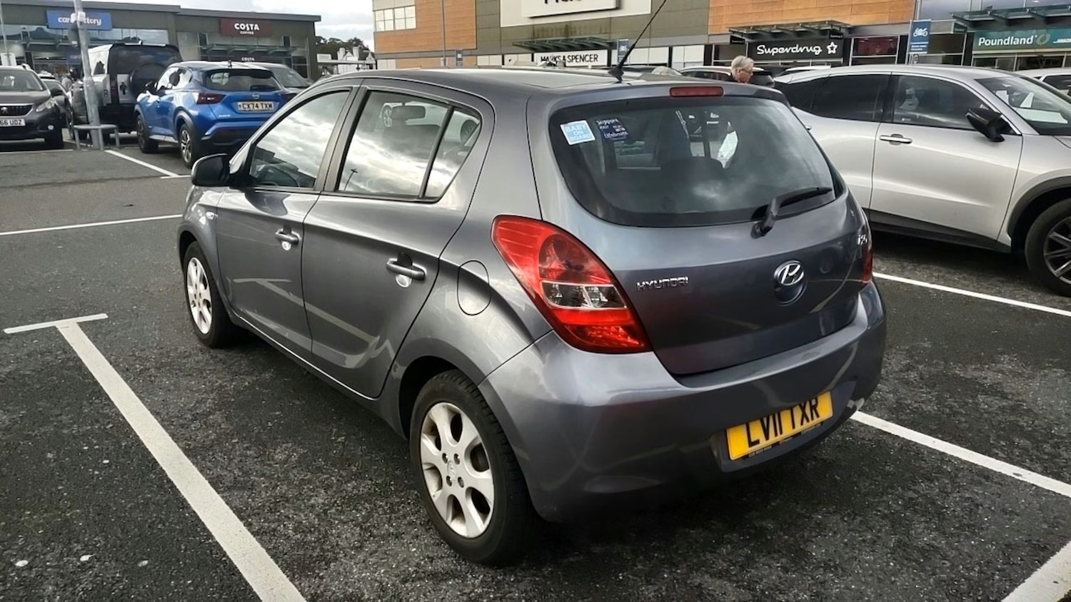 Used Hyundai i20 2011 for sale - 76847667: Photo 3