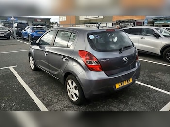 Used Hyundai i20 2011 for sale - 76847667: Photo