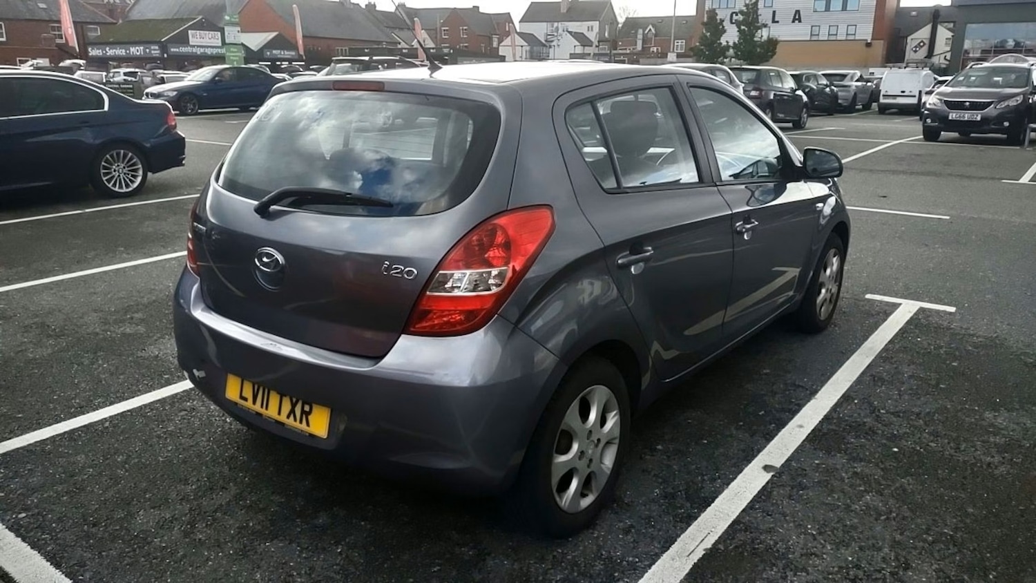 Used Hyundai i20 2011 for sale - 76847667: Photo 4
