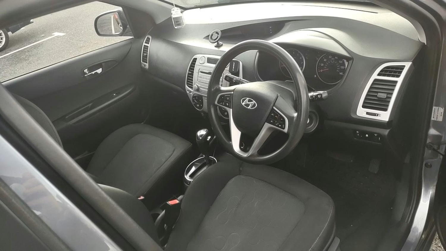 Used Hyundai i20 2011 for sale - 76847667: Photo 5