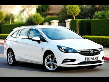 2019 (19) - 1.6 CDTi SRi Manual 67000 Miles. ESTATE . Navigation. PX OK. TopSpec 5-Door