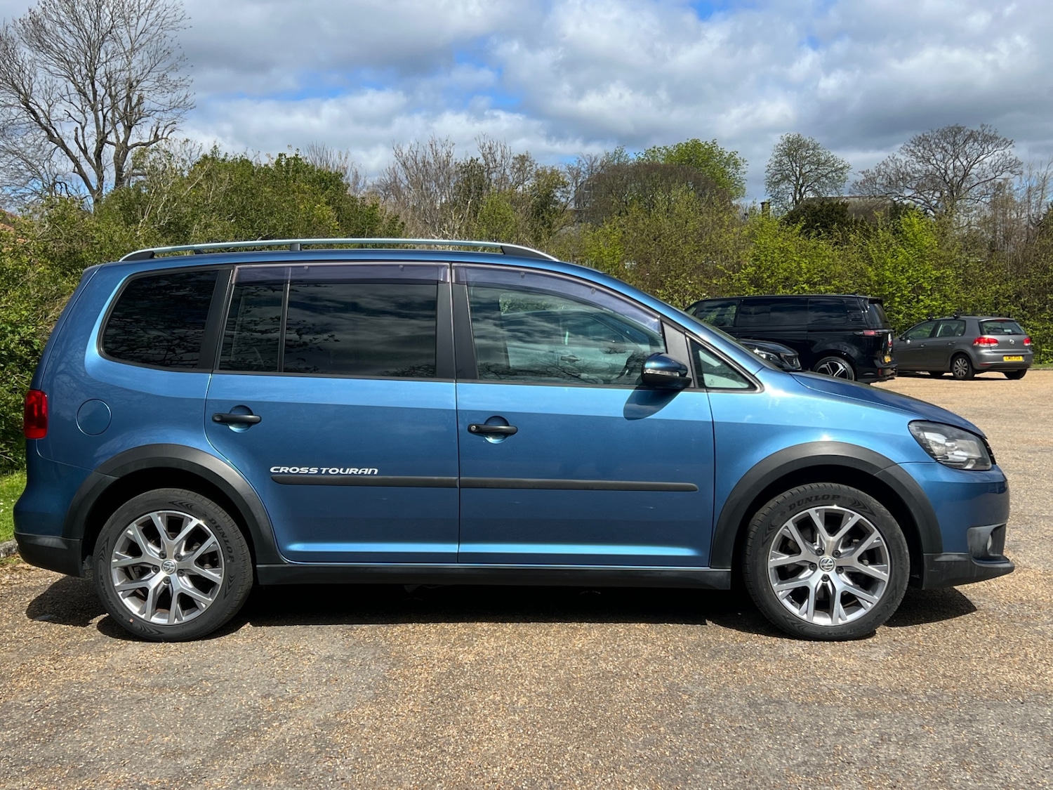 Used Volkswagen Touran 2026 for sale - 78132696: Photo 2