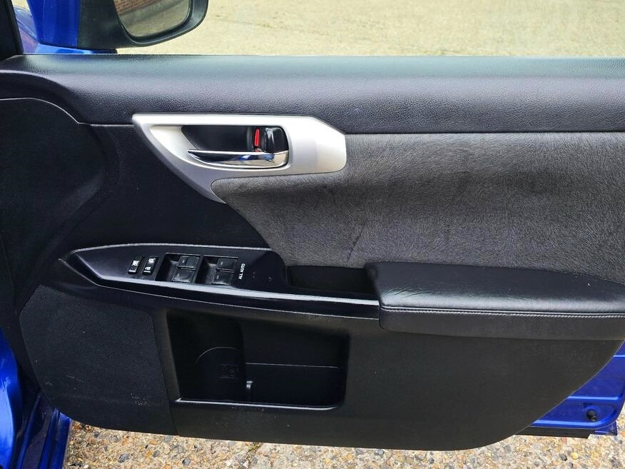 Used Lexus CT 2011 for sale - 76483137: Photo 17