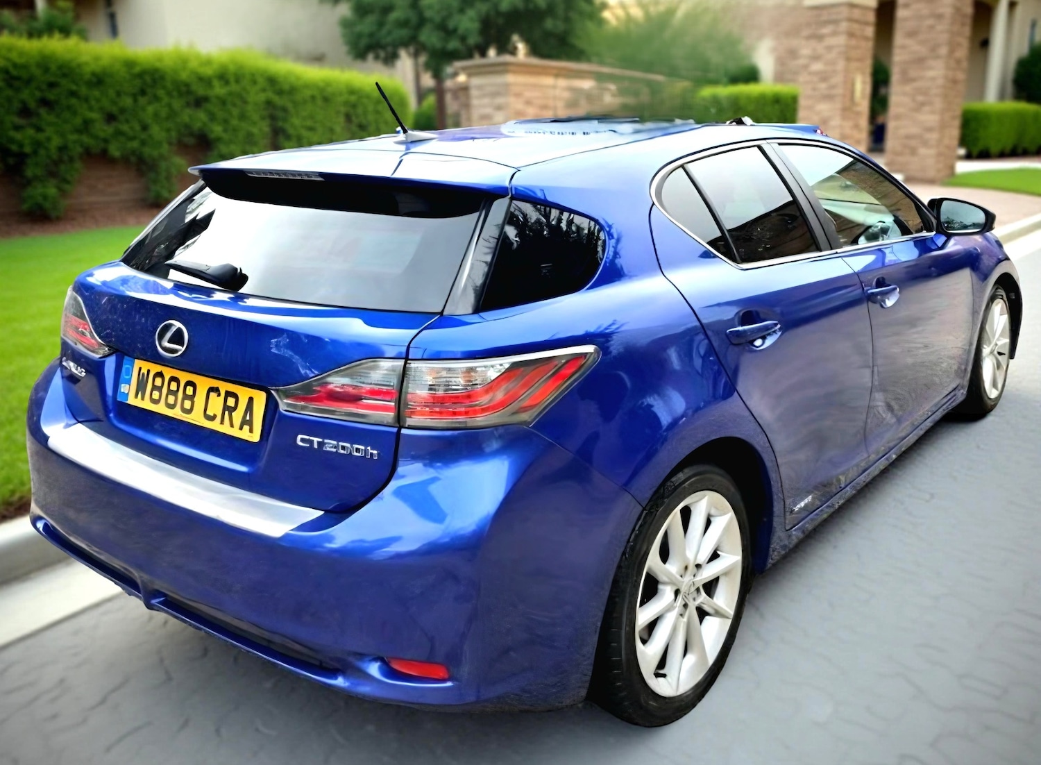 Used Lexus CT 2011 for sale - 76483137: Photo 4