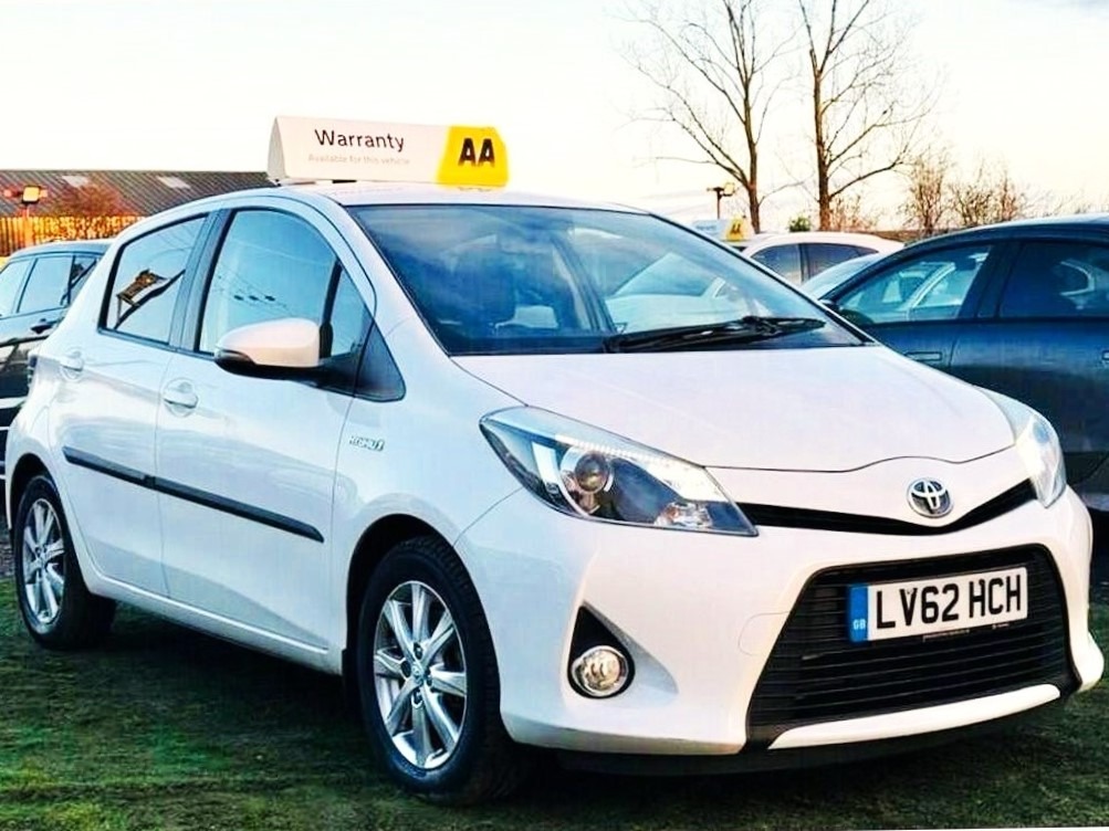 Used Toyota Yaris 2012 for sale - 77162719: Photo 3