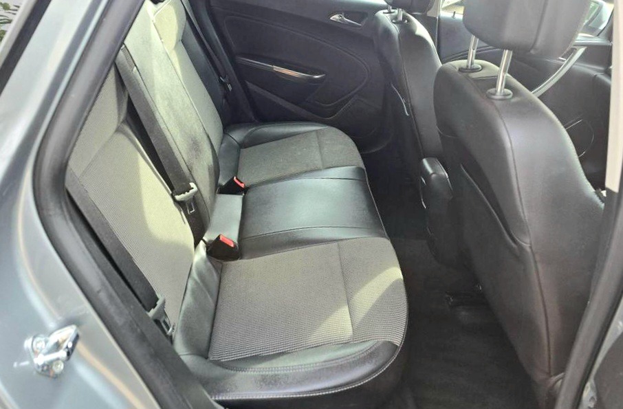 Used Vauxhall Astra 2011 for sale - 76379673: Photo 12