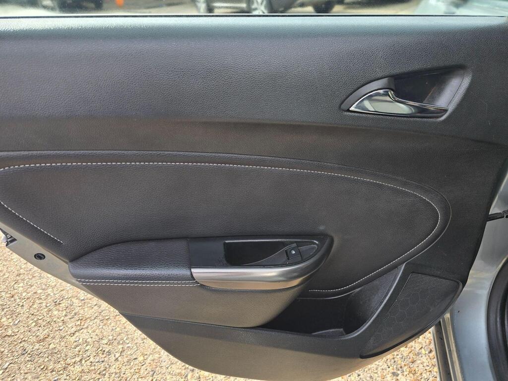 Used Vauxhall Astra 2011 for sale - 76379673: Photo 19