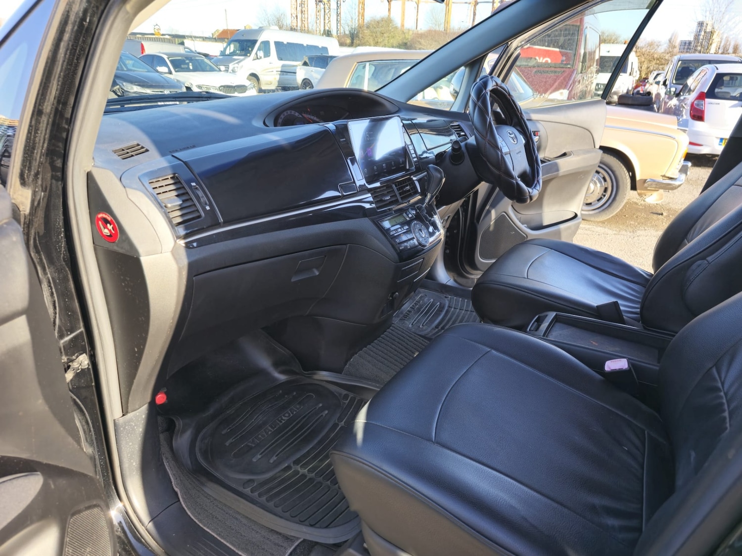 Used Toyota Estima 2024 for sale - 77277710: Photo 30