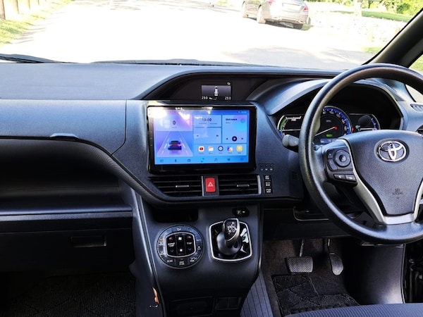 Used Toyota Voxy 2015 for sale - 74532833: Photo 14