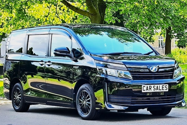 Used Toyota Voxy 2015 for sale - 74532833: Photo 36