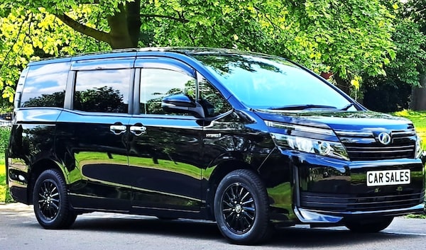 Used Toyota Voxy 2015 for sale - 74532833: Photo 3