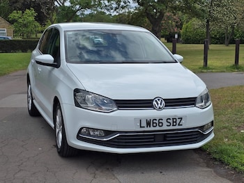 Used Volkswagen Polo 2016 for sale - 78596180: Photo