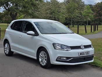 Used Volkswagen Polo 2016 for sale - 78596180: Photo