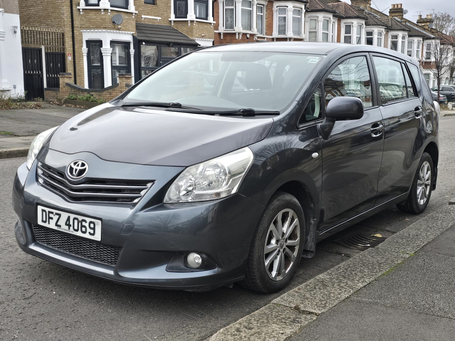 Used Toyota Verso 2010 for sale - 76920182: Photo 14