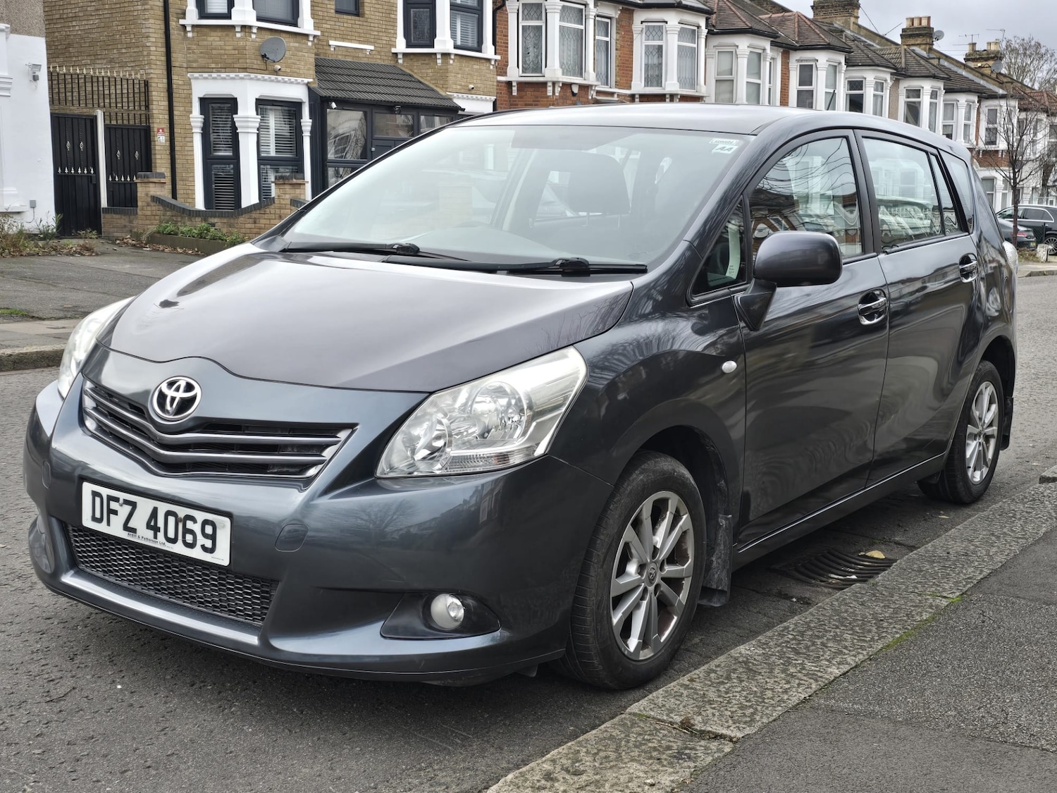 Used Toyota Verso 2010 for sale - 76920182: Photo 15