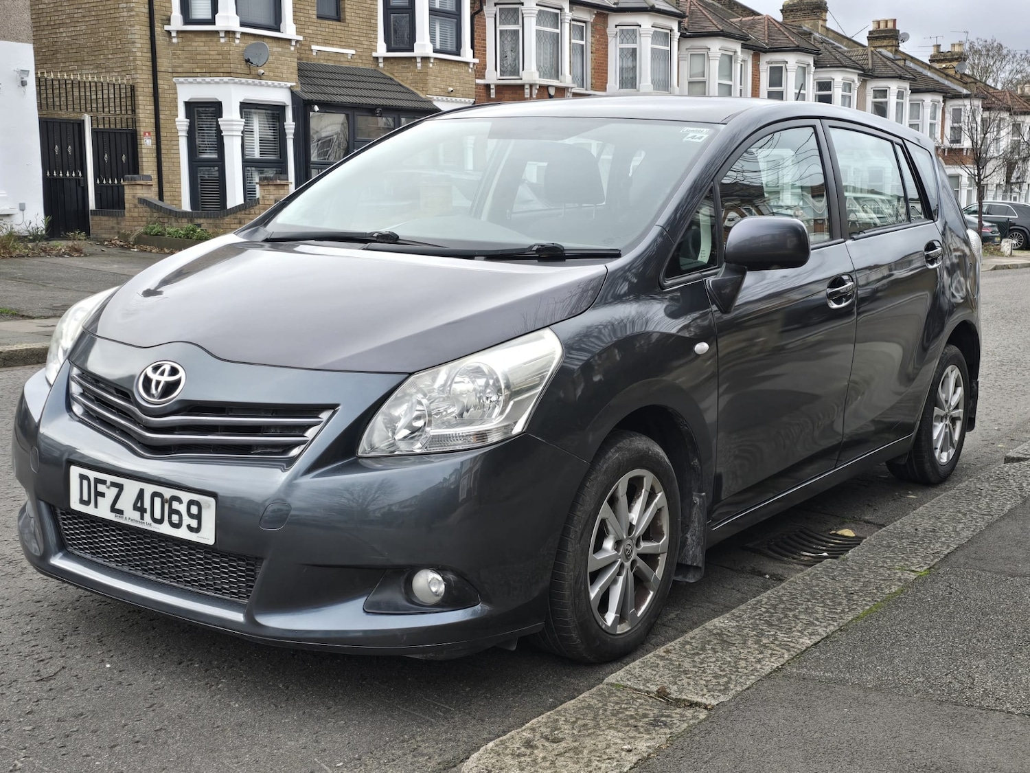 Used Toyota Verso 2010 for sale - 76920182: Photo 16