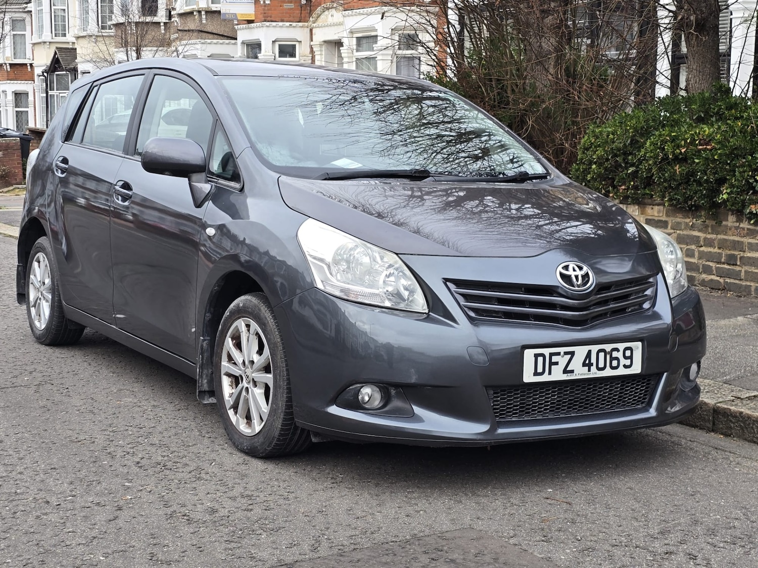 Used Toyota Verso 2010 for sale - 76920182: Photo 2