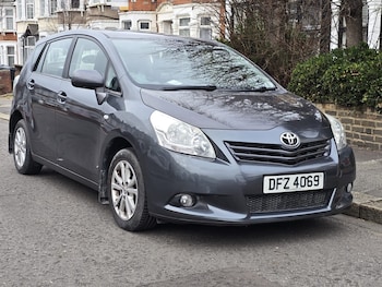 Used Toyota Verso 2010 for sale - 76920182: Photo