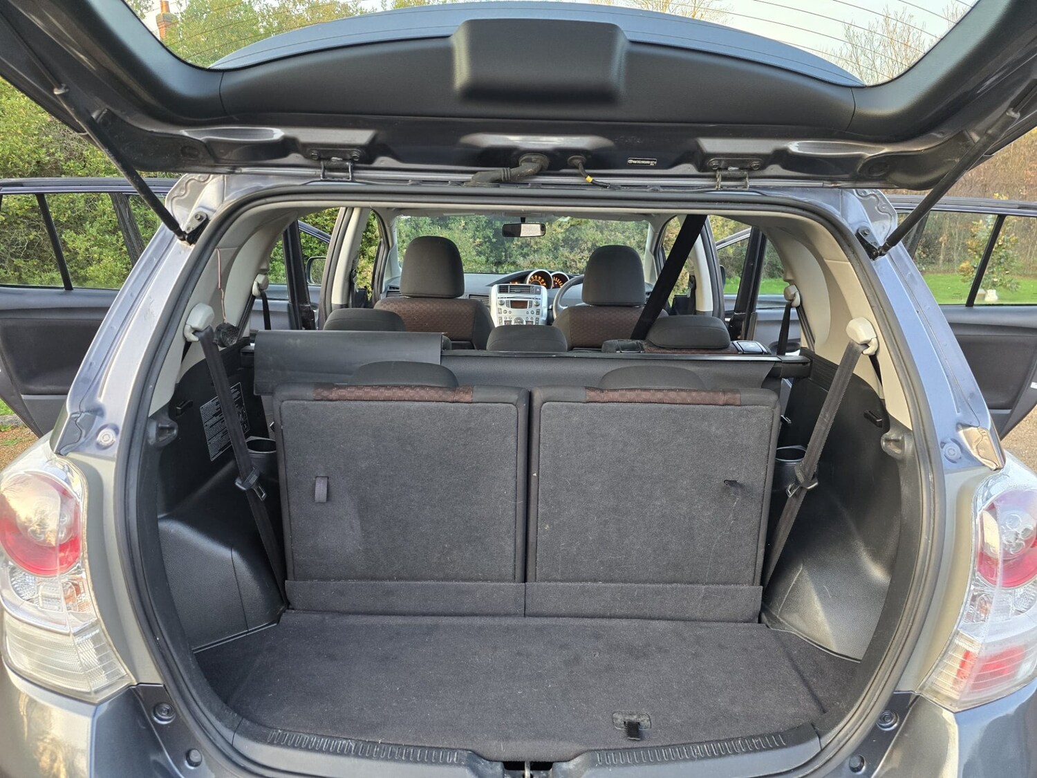 Used Toyota Verso 2010 for sale - 76920182: Photo 31