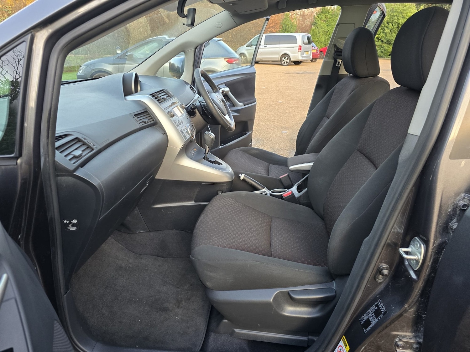 Used Toyota Verso 2010 for sale - 76920182: Photo 34