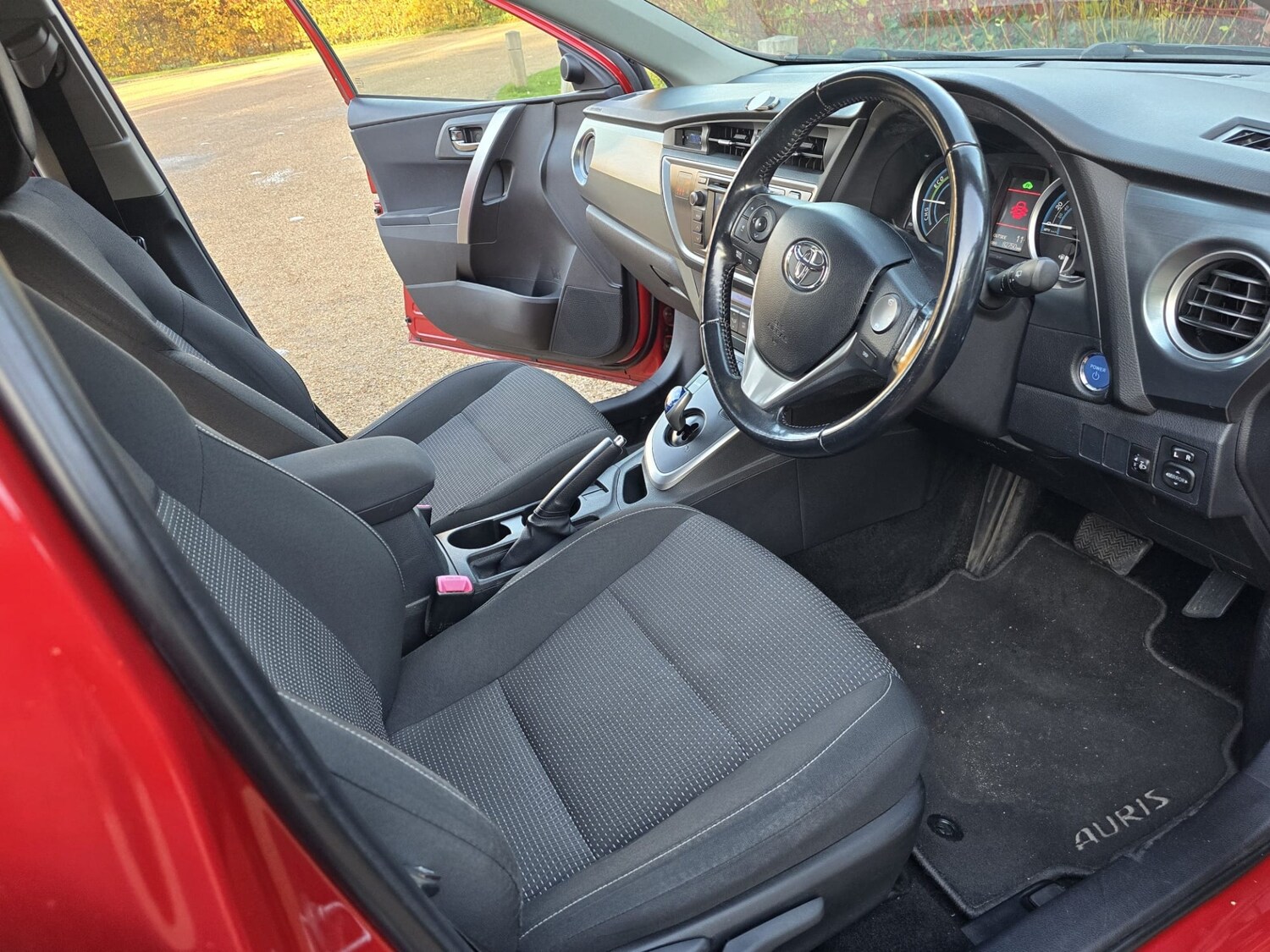 Used Toyota Auris 2013 for sale - 76377026: Photo 27