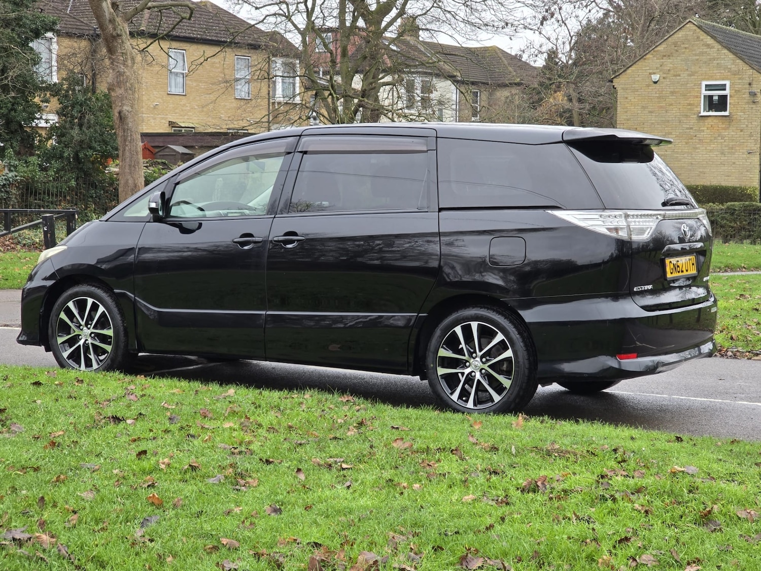Used Toyota Estima 2025 for sale - 77020130: Photo 10
