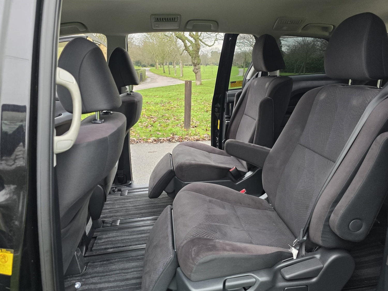 Used Toyota Estima 2025 for sale - 77020130: Photo 23