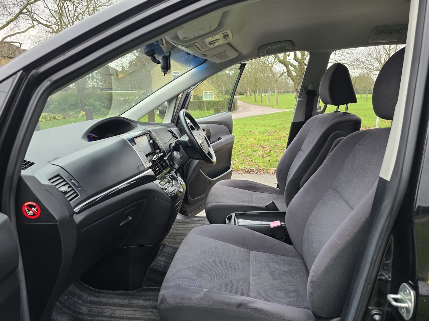 Used Toyota Estima 2025 for sale - 77020130: Photo 27