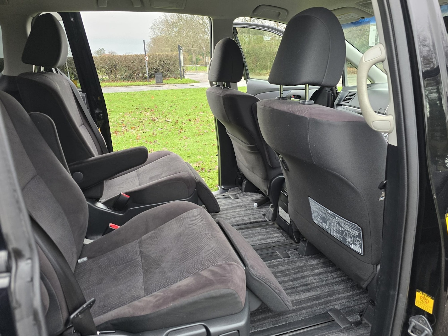 Used Toyota Estima 2025 for sale - 77020130: Photo 33