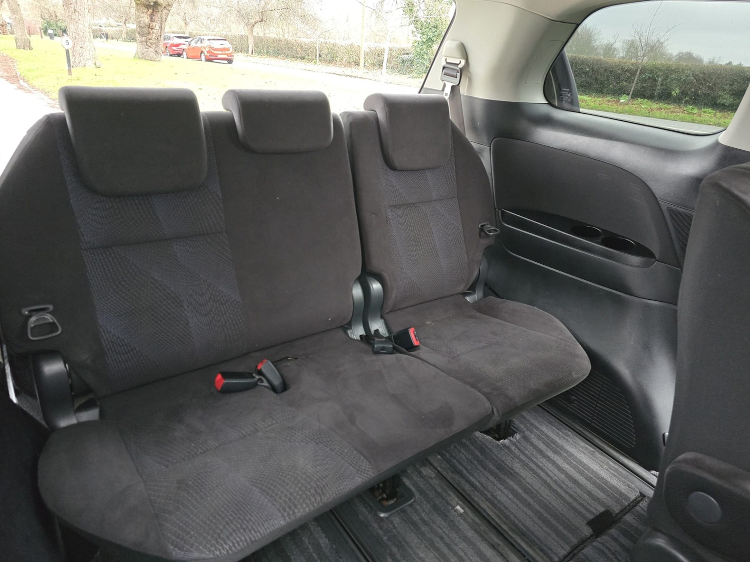 Used Toyota Estima 2025 for sale - 77020130: Photo 42