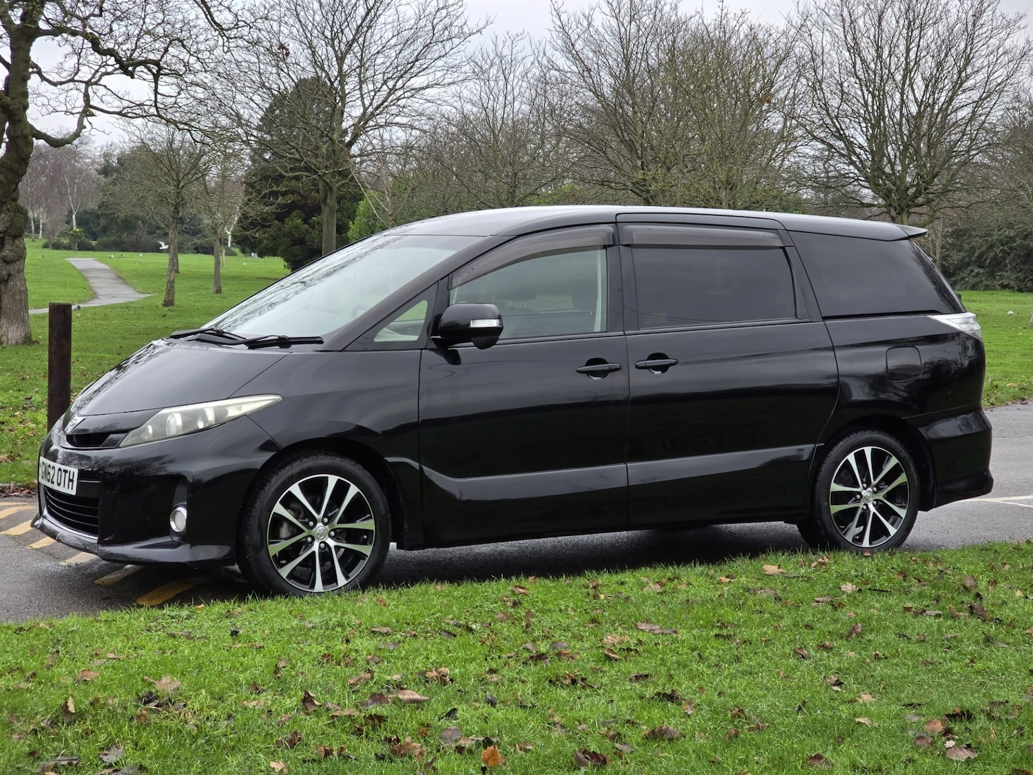Used Toyota Estima 2025 for sale - 77020130: Photo 9