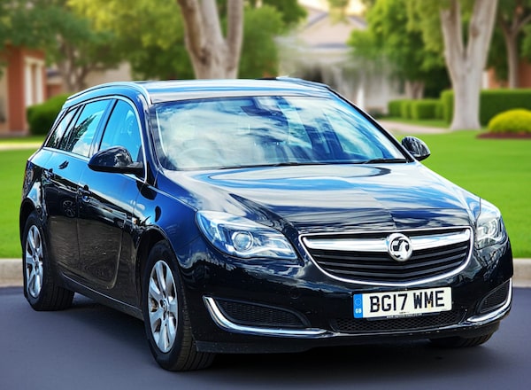 Used Vauxhall Insignia 2017 for sale - 74766653: Photo 1