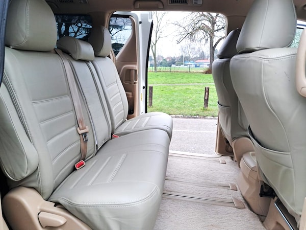 Used Toyota Alphard 2011 for sale - 75594020: Photo 24