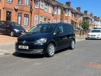 Used Volkswagen Touran 2011 for sale - 76758945: Photo