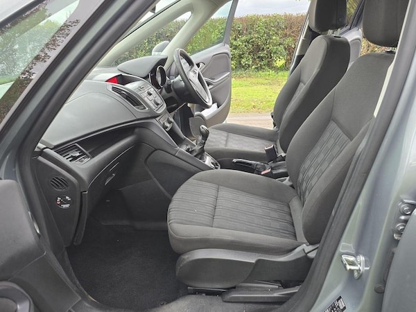 Used Vauxhall Zafira Tourer 2012 for sale - 73254510: Photo 31
