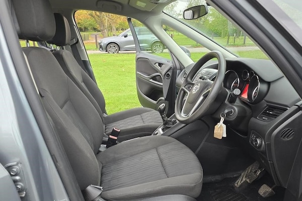 Used Vauxhall Zafira Tourer 2012 for sale - 73254510: Photo 44