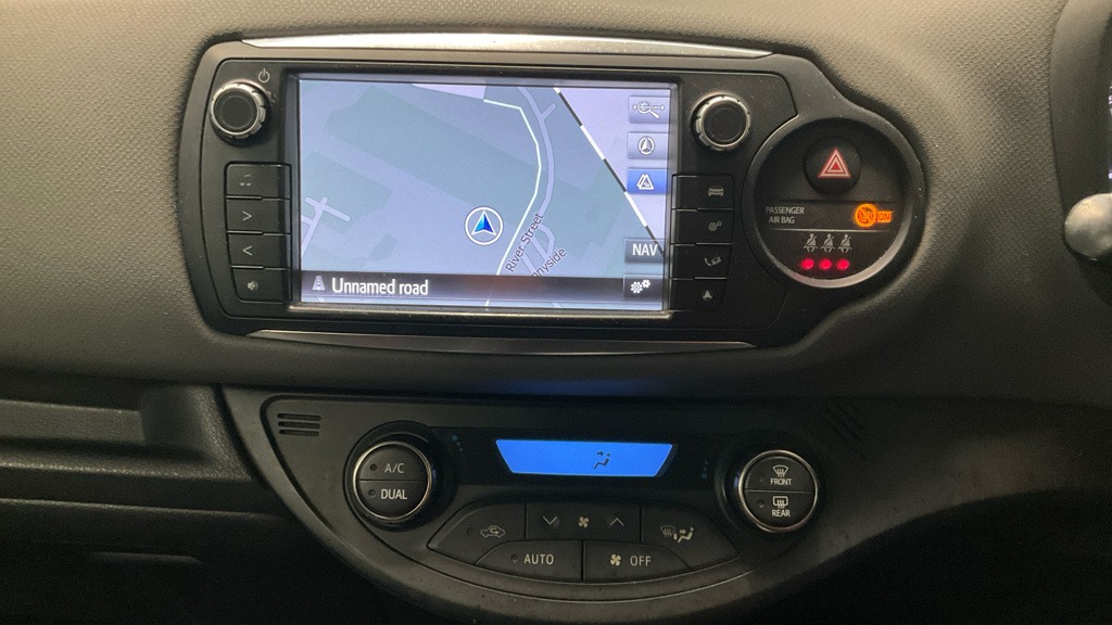 Used Toyota Yaris 2014 for sale - 76121217: Photo 11