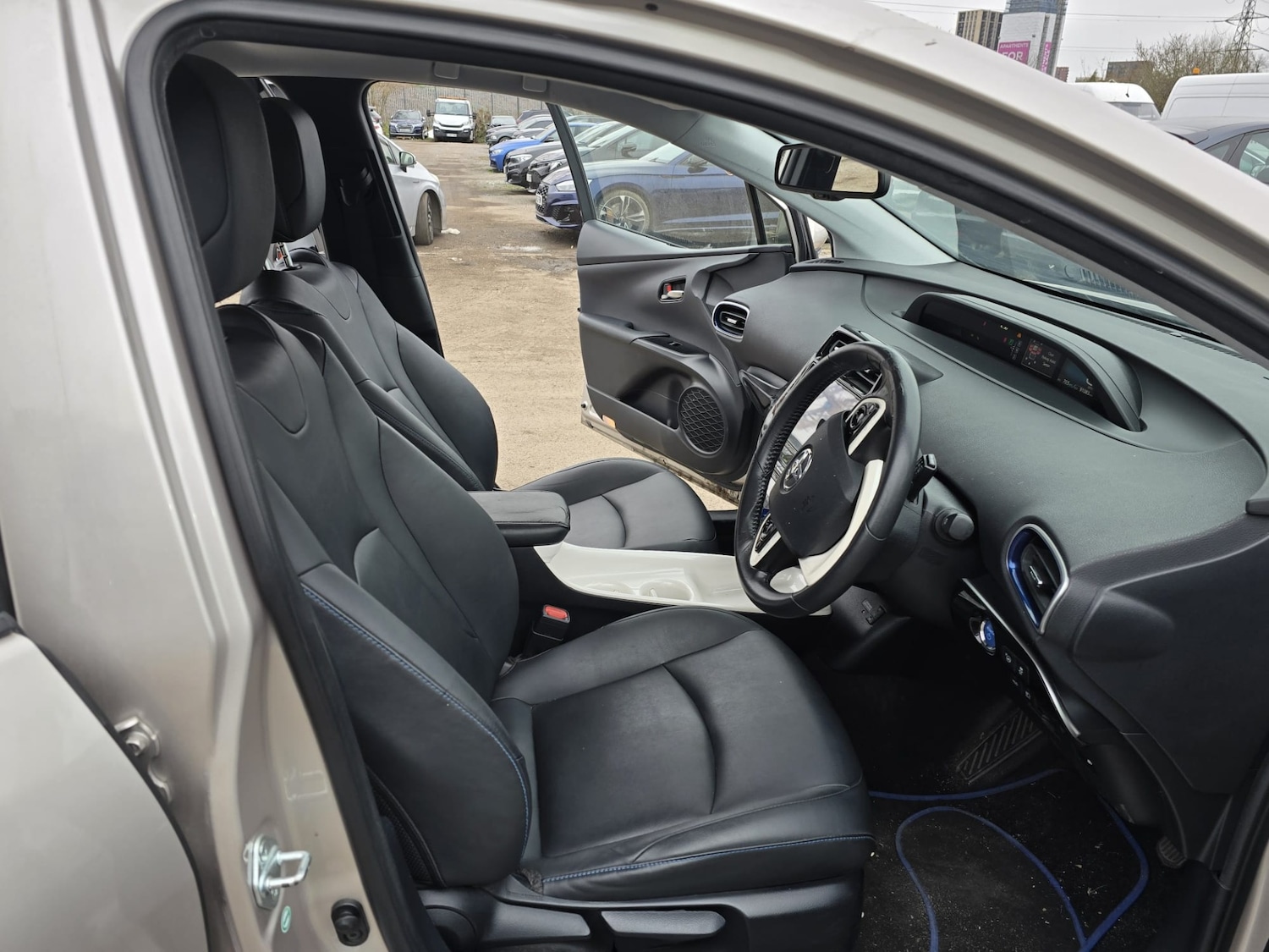 Used Toyota Prius 2016 for sale - 77065875: Photo 23