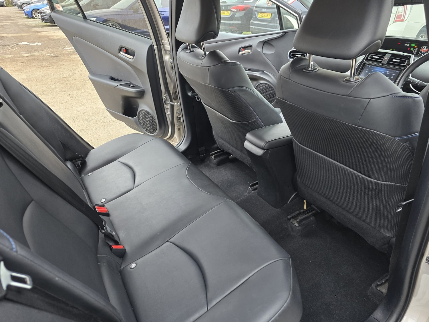 Used Toyota Prius 2016 for sale - 77065875: Photo 24