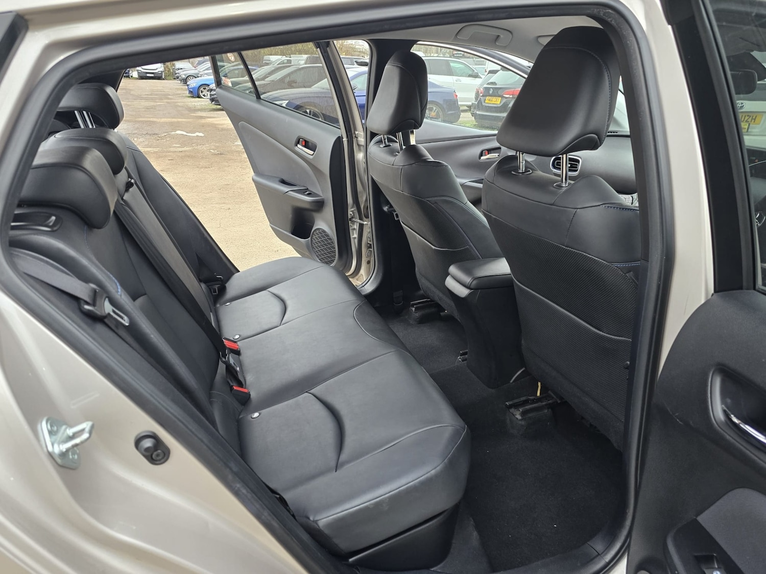 Used Toyota Prius 2016 for sale - 77065875: Photo 27