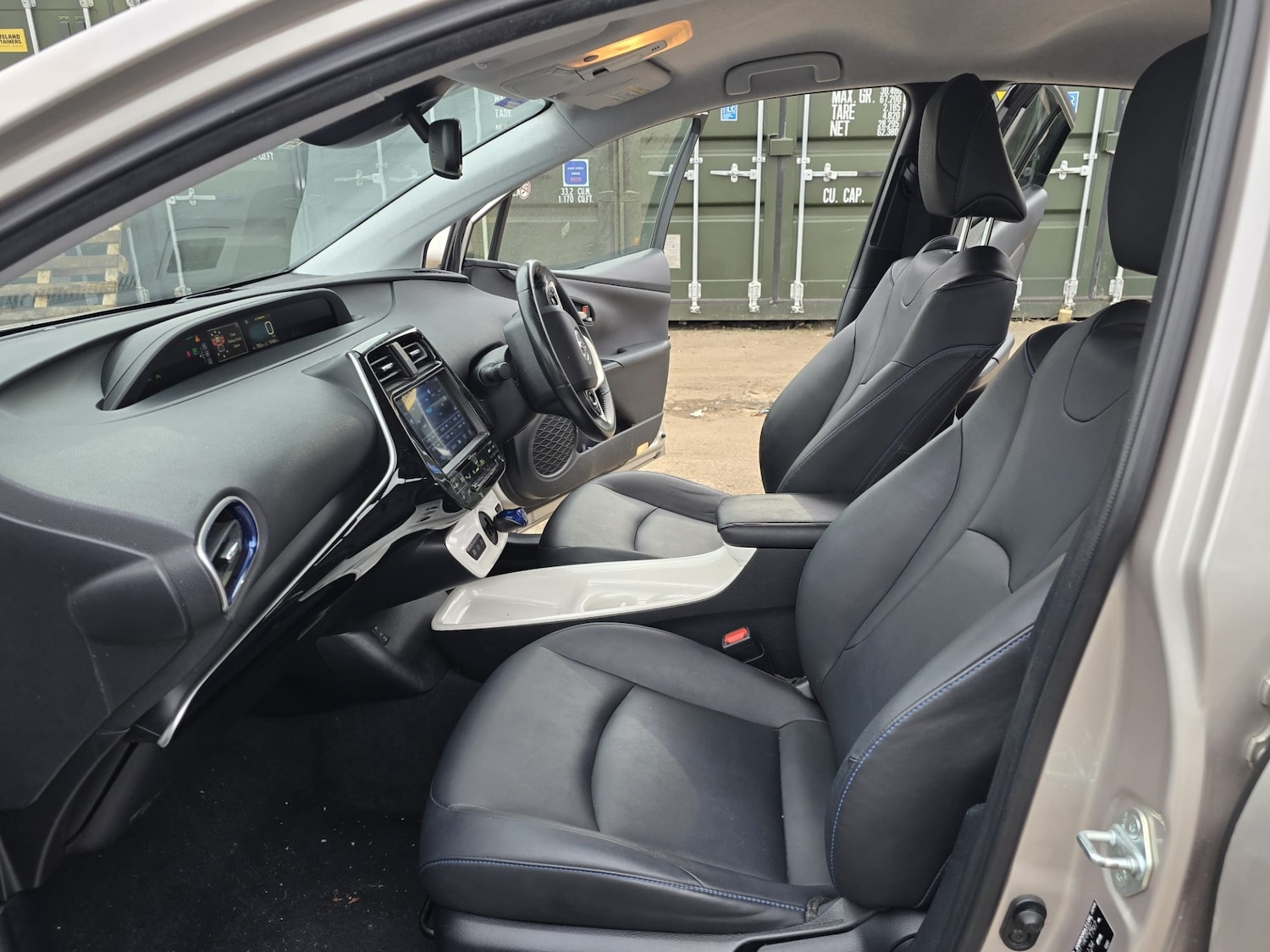 Used Toyota Prius 2016 for sale - 77065875: Photo 30